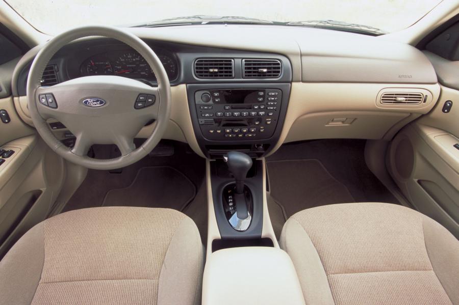  Ford Taurus 2000 года  (фото 54 из 92)